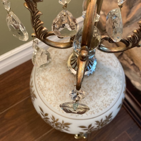 Vintage, Style, Italian Table/ Floor Lamp, Gold motif on white MCM - Picture 7 of 17